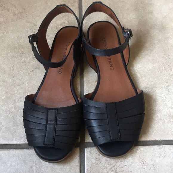 lucky brand sandals black